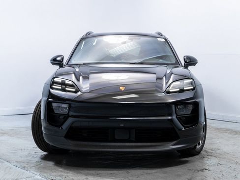 Certified 2025 Porsche Macan 4S Electric image 10