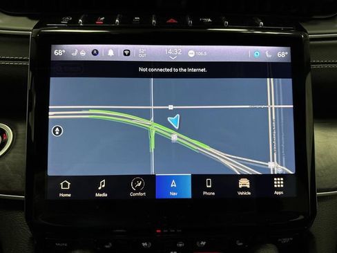 Used 2023 Jeep Grand Cherokee Limited w/ Luxury Tech Group II image 9