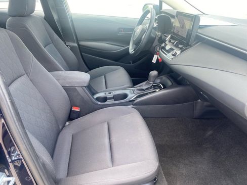 Used 2023 Toyota Corolla LE FWD image 32