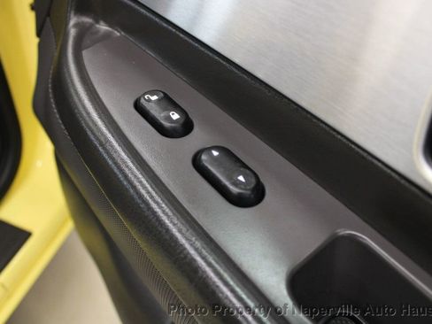 Used 2002 Ford Thunderbird image 31