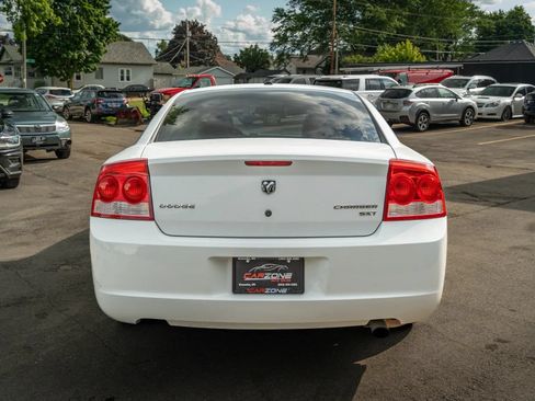 Used 2010 Dodge Charger SXT RWD image 7