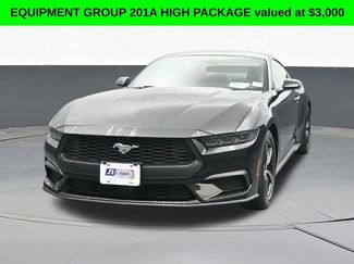 Used 2025 Ford Mustang Premium video 2