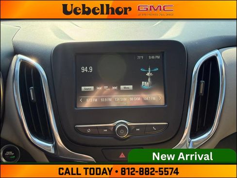 Used 2018 Chevrolet Equinox LT FWD image 28