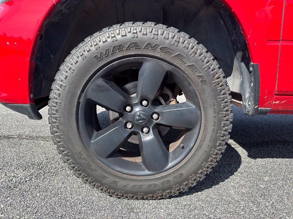 Used 2019 RAM 1500 Express w/ Wheel & Sound Group AWD/4WD image 33