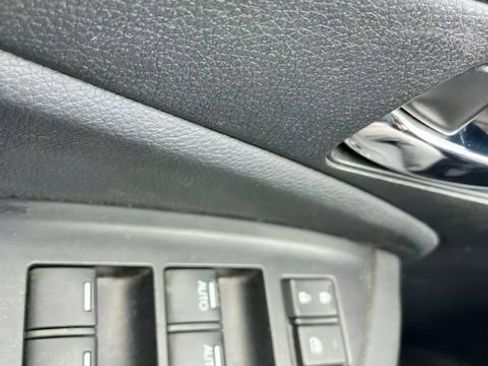 Used 2018 Honda Pilot Elite image 25