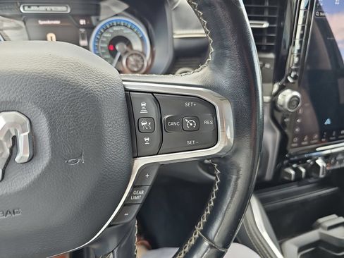 Used 2022 RAM 1500 Limited AWD/4WD image 19