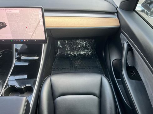 Used 2018 Tesla Model 3 Long Range AWD/4WD image 18