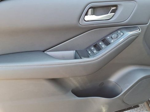 New 2026 Nissan Rogue SV w/ Cold Weather Package FWD image 13