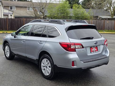Used 2016 Subaru Outback 2.5i Premium AWD/4WD image 7