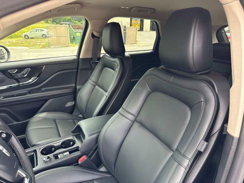 New 2025 Lincoln Corsair FWD w/ Equipment Group 101A image 20