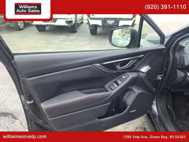 Used 2019 Subaru Crosstrek 2.0i Limited w/ Moonroof Package w/Navigation AWD/4WD image 10