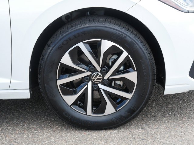 Certified 2025 Volkswagen Jetta S FWD image 9
