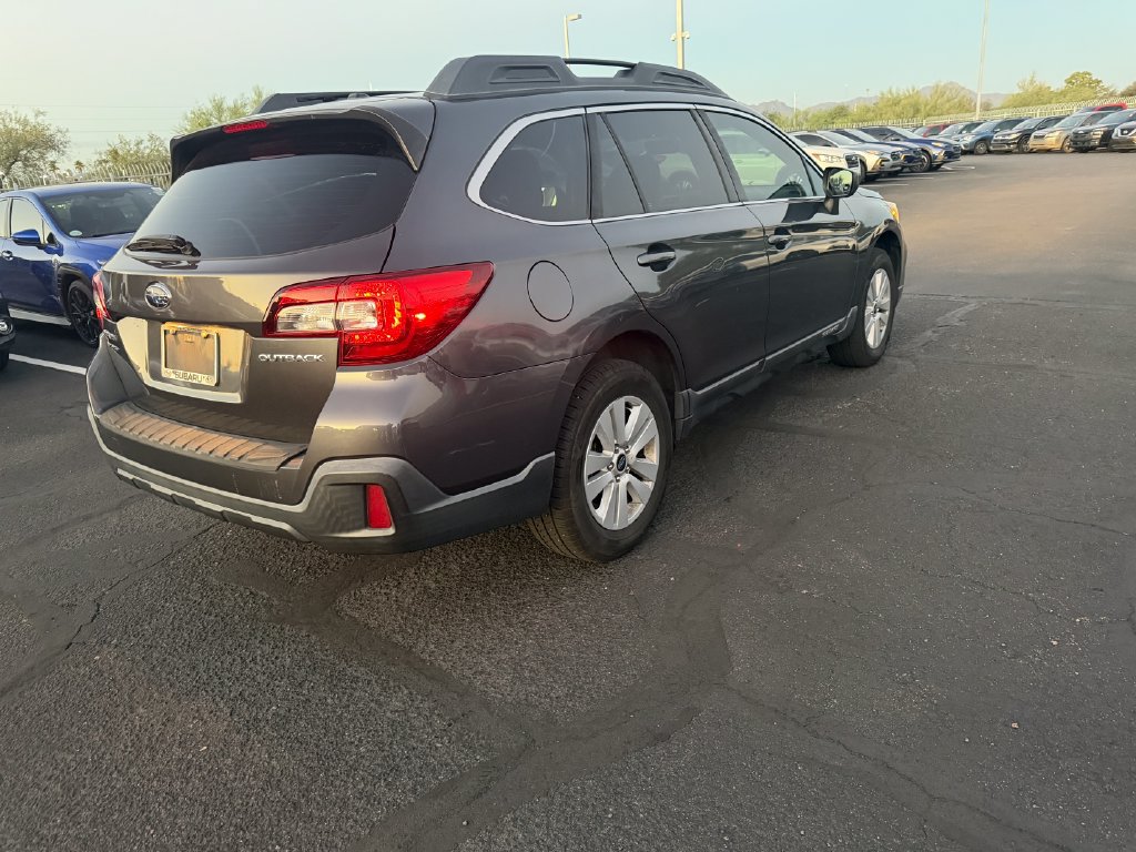 Used 2019 Subaru Outback 2.5i AWD/4WD image 6