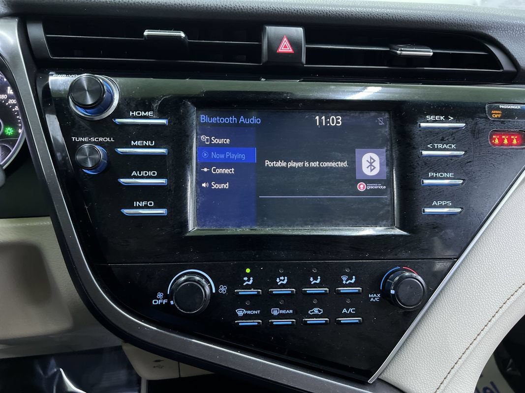 Used 2018 Toyota Camry LE FWD image 20