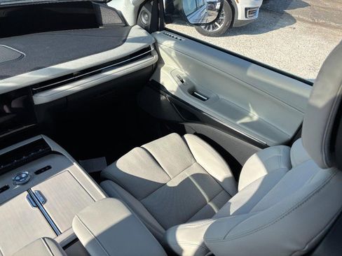 New 2025 Lincoln Navigator L Reserve image 15