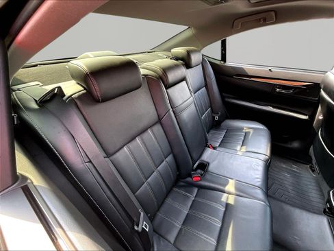 Used 2017 Lexus ES 350 w/ Ultra Luxury Package FWD image 25