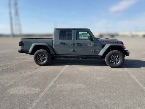 New 2026 Jeep Gladiator Mojave image 15