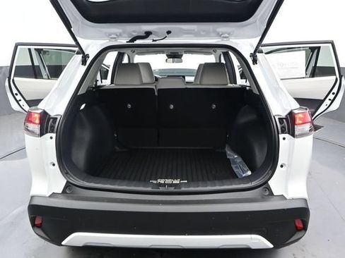 New 2026 Toyota Corolla Cross LE FWD image 12