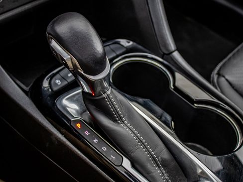 Used 2022 Buick Encore GX Essence w/ Experience Buick Package image 31