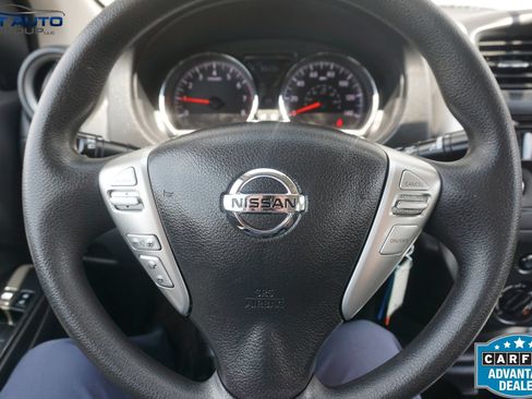 Used 2016 Nissan Versa SV w/ Fog Lights Package FWD image 32