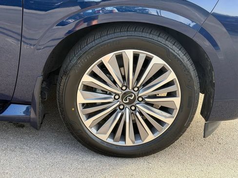 Used 2025 INFINITI QX80 Sensory w/ Exterior Package AWD/4WD image 10