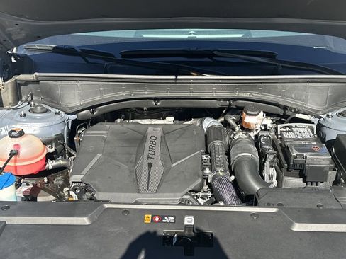 Used 2025 Hyundai Santa Fe SE image 12