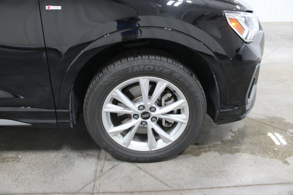 Used 2025 Audi Q3 2.0T Premium AWD/4WD image 41