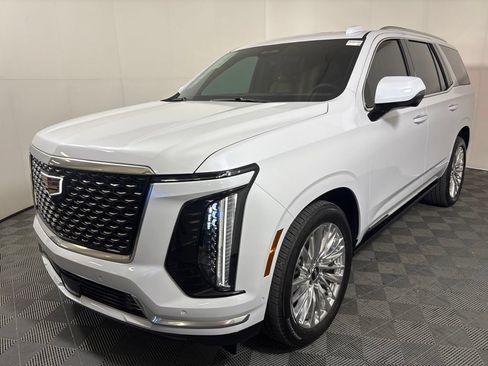 Used 2026 Cadillac Escalade Luxury w/ Touring Package AWD/4WD image 2