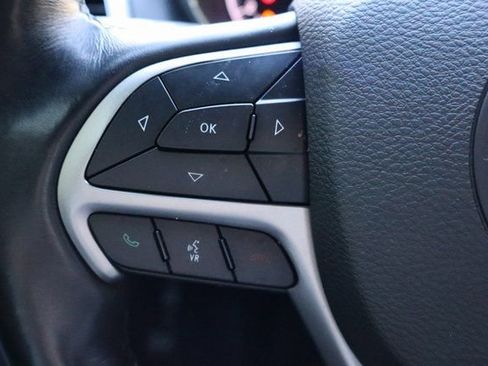 Used 2021 Jeep Grand Cherokee Limited image 20