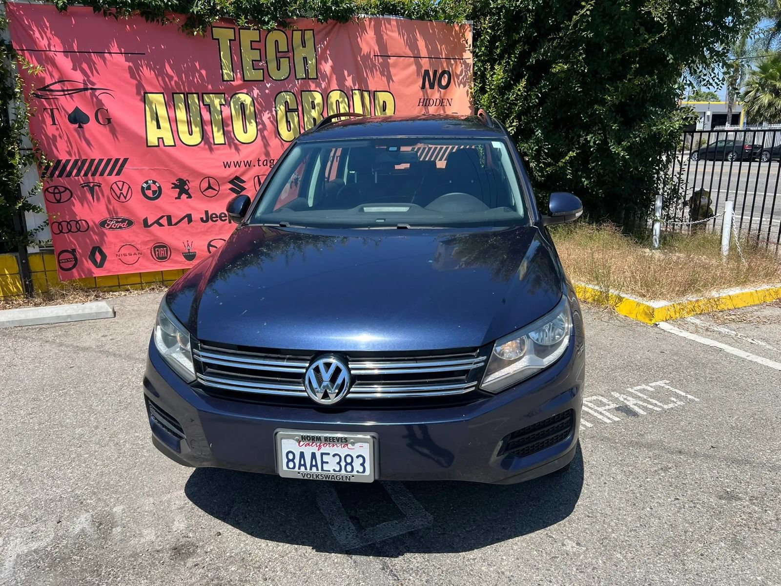 Used 2016 Volkswagen Tiguan S FWD image 2