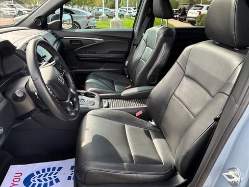 Certified 2023 Honda Passport EX-L image 5