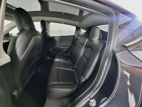 Used 2022 Tesla Model Y Performance AWD/4WD image 25