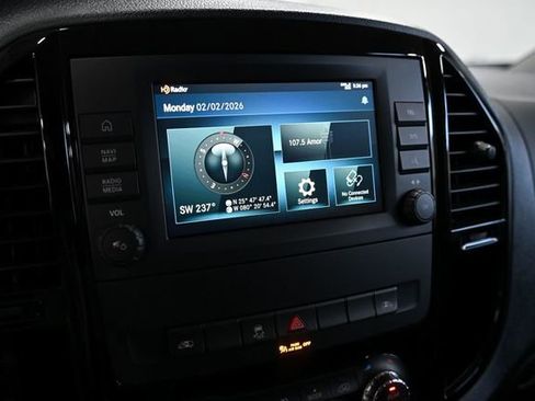 Used 2023 Mercedes-Benz Metris Passenger image 31