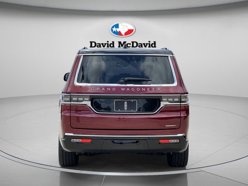 Used 2024 Jeep Grand Wagoneer L Series III AWD/4WD image 6