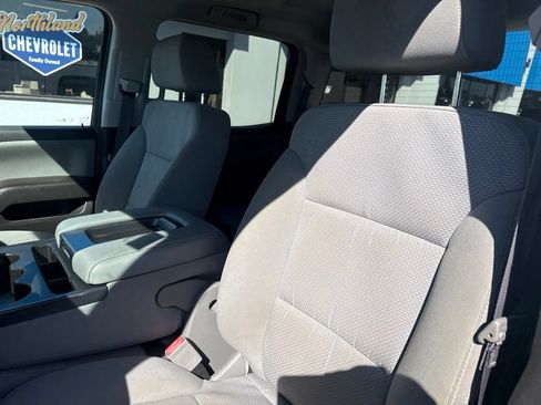 Used 2017 Chevrolet Silverado 1500 W/T w/ WT Convenience Package AWD/4WD image 32