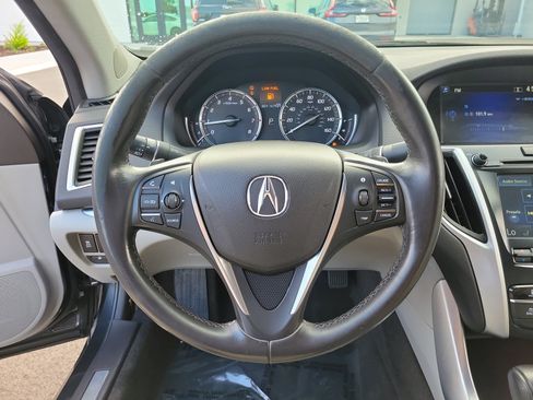 Used 2016 Acura TLX FWD image 16
