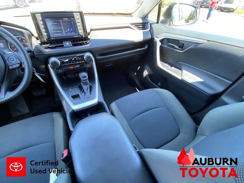 Certified 2022 Toyota RAV4 LE w/ Carpet Mat Package (TMS) AWD/4WD image 25