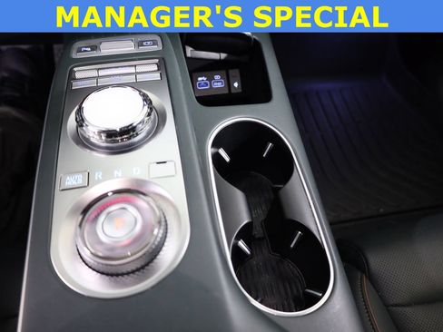 Used 2022 Genesis GV70 2.5T w/ Advanced Package AWD/4WD image 30