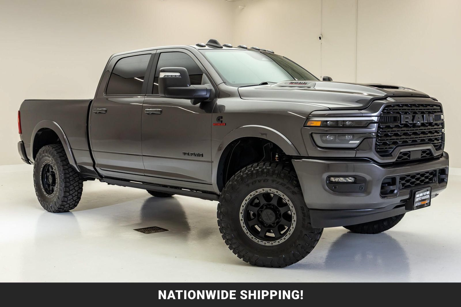 Used 2026 RAM 2500 Limited AWD/4WD image 1