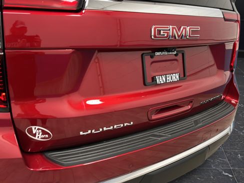 Used 2026 GMC Yukon Elevation AWD/4WD image 42