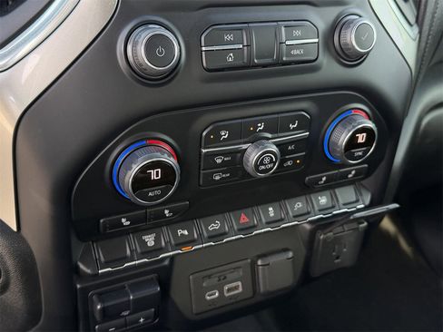 Used 2022 Chevrolet Silverado 3500 LT w/ All Star Edition image 19