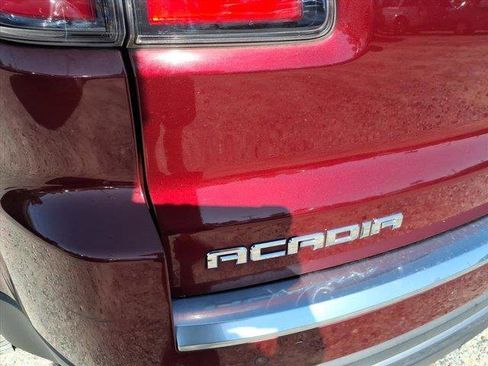 Used 2016 GMC Acadia SLE image 10