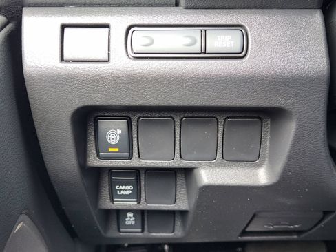 Used 2025 Nissan Frontier SV RWD image 25