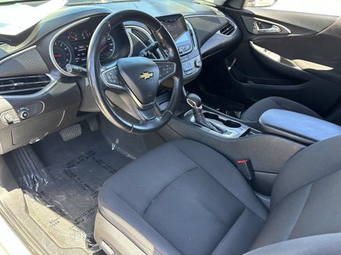 Used 2022 Chevrolet Malibu RS FWD image 16