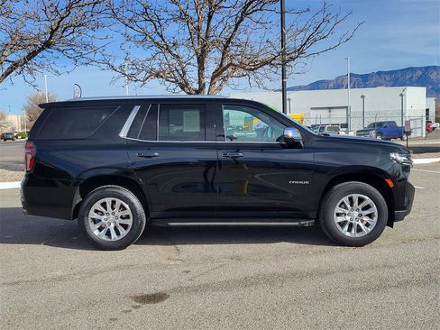 Certified 2024 Chevrolet Tahoe Premier image 2