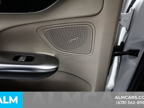 Used 2023 Mercedes-Benz C 300 Sedan w/ Exclusive Trim Package image 47