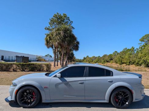 Used 2021 Dodge Charger Scat Pack image 9