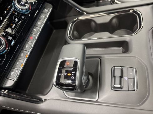 Used 2024 GMC Sierra 1500 AT4X image 46