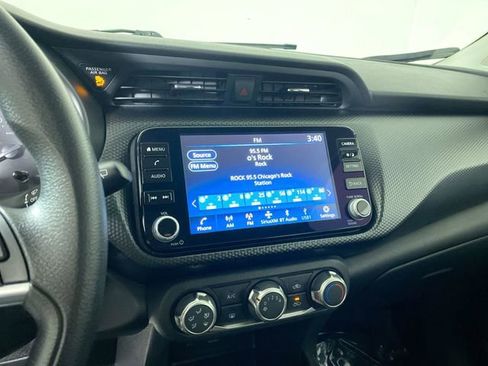 Used 2023 Nissan Kicks SV image 7