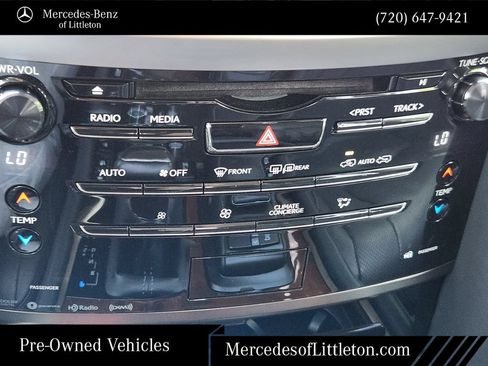 Used 2019 Lexus LX 570 4WD w/ Luxury Package image 19